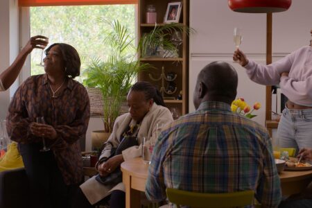 Afbeelding van de Film:Hard Truths 